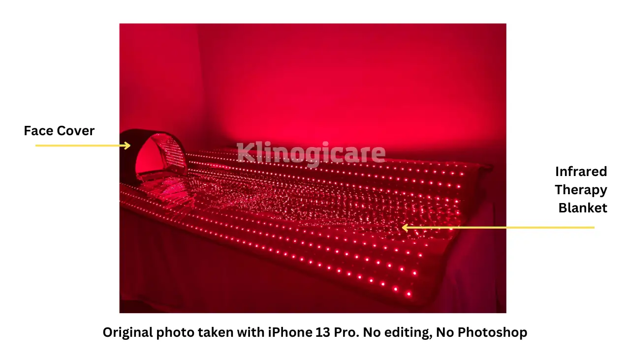 Foto reale della coperta a infrarossi Klinogicare&reg; RedWave Cocoon con pannello LED a luce rossa